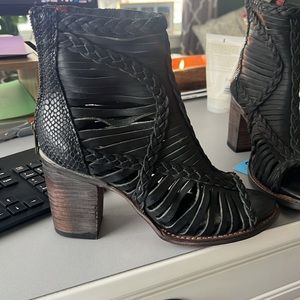 Freebird Sandals Black Block Heel